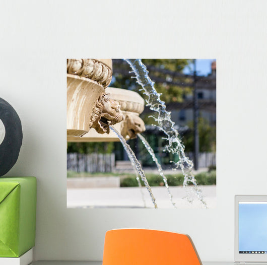 Fontaine Nimes Wall Decal