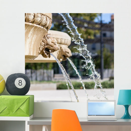 Fontaine Nimes Wall Decal