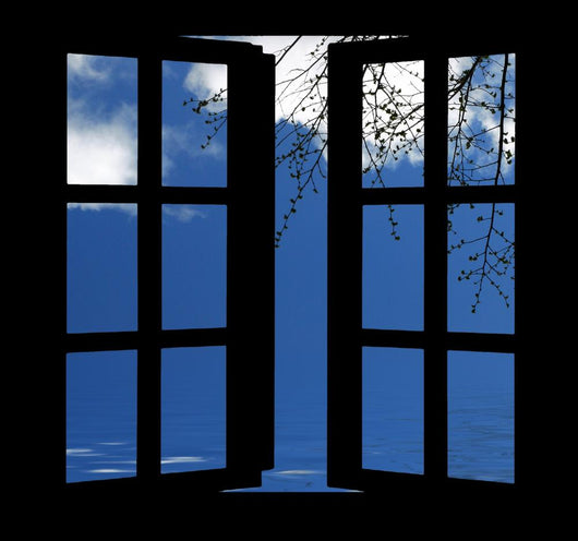 Ventana Al Mar Wall Decal