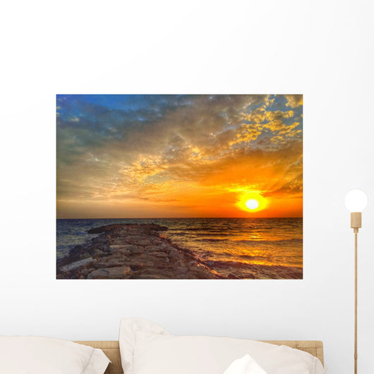 Albeggio Sulla Scogliera Wall Decal