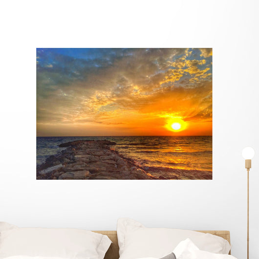 Albeggio Sulla Scogliera Wall Decal