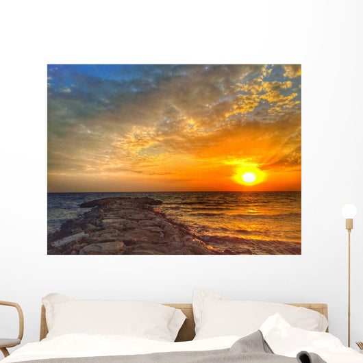 Albeggio Sulla Scogliera Wall Decal