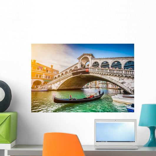 Gondola with Rialto Bridge Wall Decal