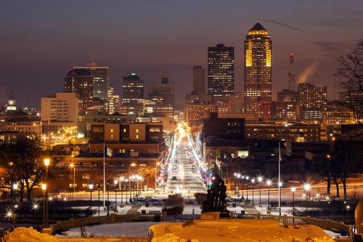 Des Moines Skyline Wall Decal