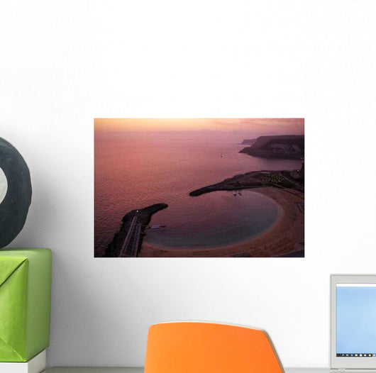 Play Amadores Wall Decal