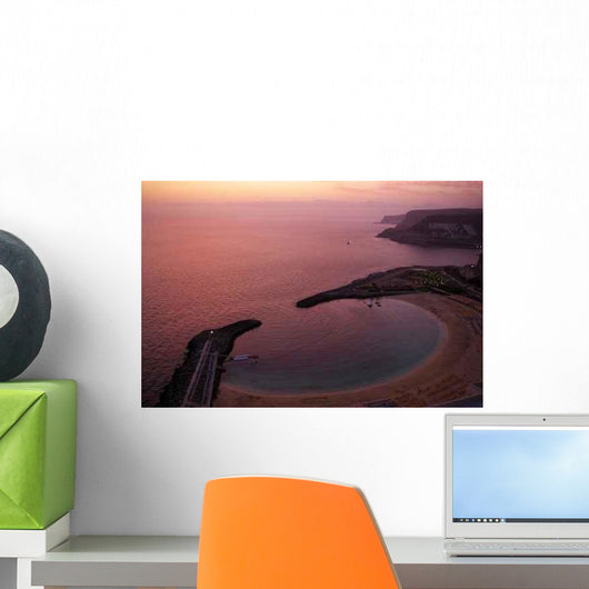 Play Amadores Wall Decal