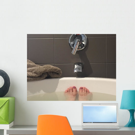 Soaking Tub Wall Decal
