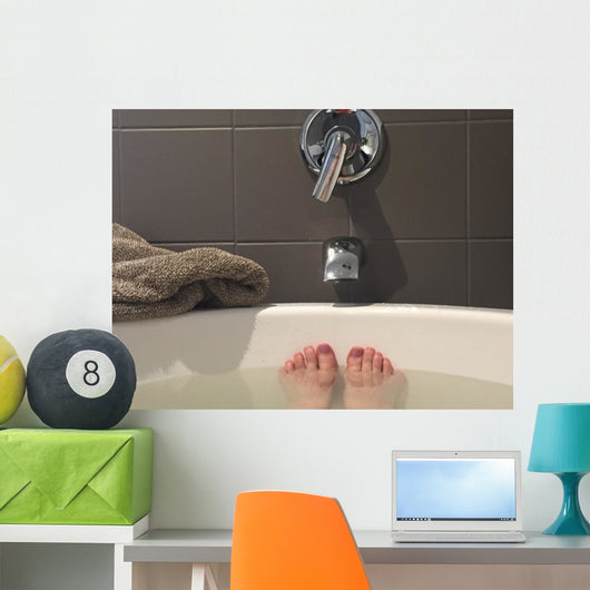 Soaking Tub Wall Decal