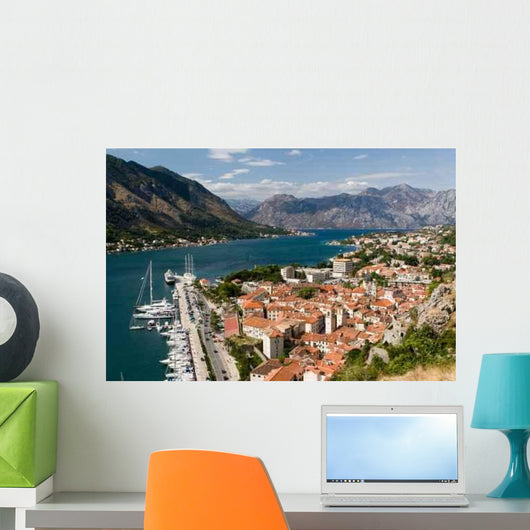 Kotor-kotor 39 S Old Wall Decal
