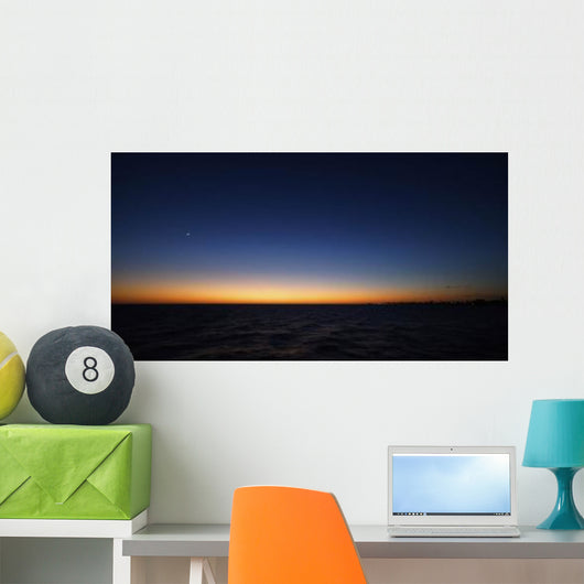 Moon and Venus Conjunction Wall Decal Design 1