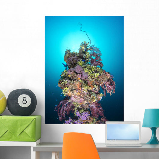 Coral Growth Mast Shinkoku Wall Decal