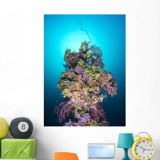 Coral Growth Mast Shinkoku Wall Decal