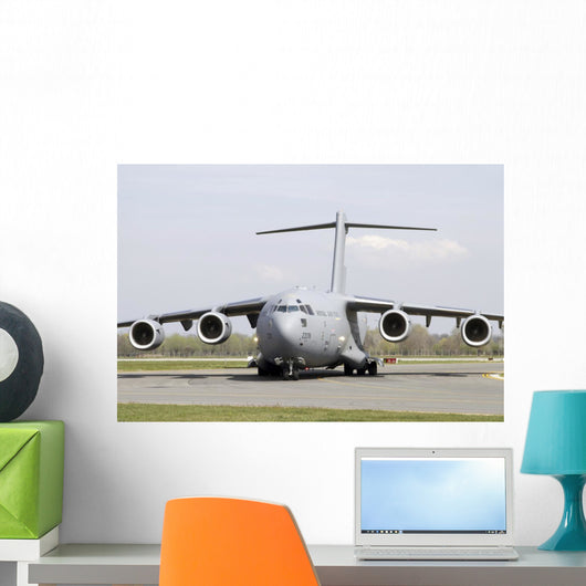 C-17 Globemaster Iii Royal Front Wall Decal