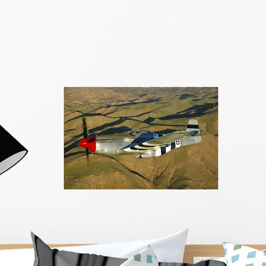 P-51d Mustang Flying Wall Decal