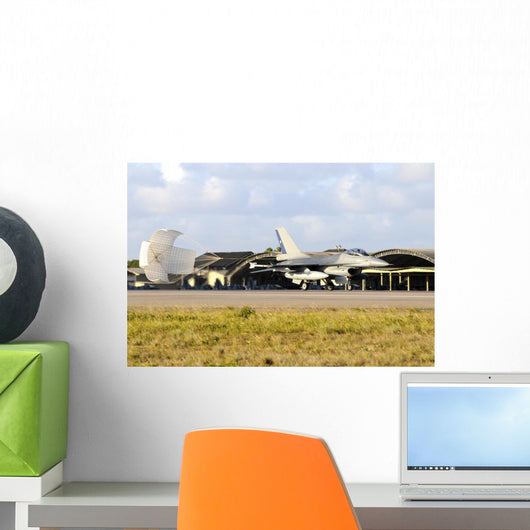 Chilean Air Force F-16a Landing Wall Decal