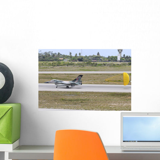 Venezuelan Air Force F-16 Wall Decal
