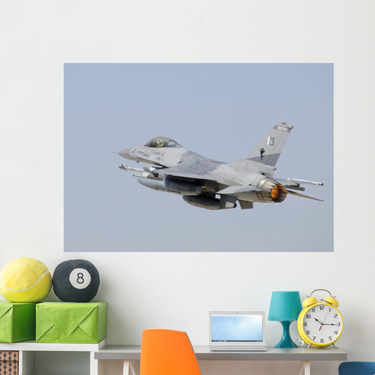 Pakistan Air Force F-16a In-Flight Wall Decal