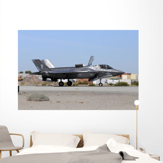 F-35b Lightning Ii Landing Wall Decal
