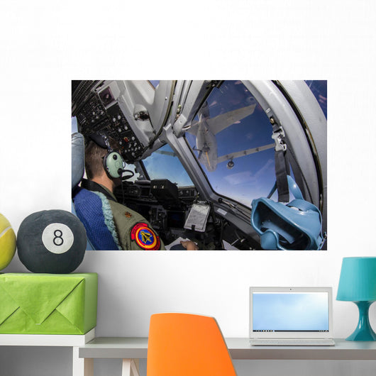 C-17 Globemaster Iii Approaches Wall Decal