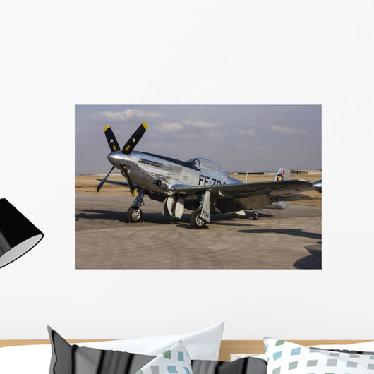P-51 Mustang Parked Ramp Left Profile Wall Decal