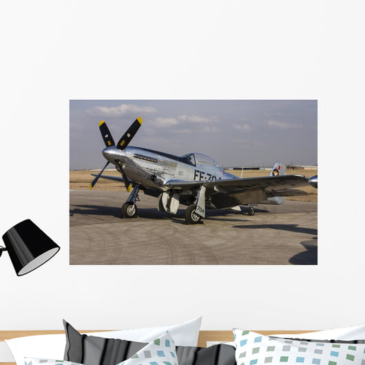 P-51 Mustang Parked Ramp Left Profile Wall Decal
