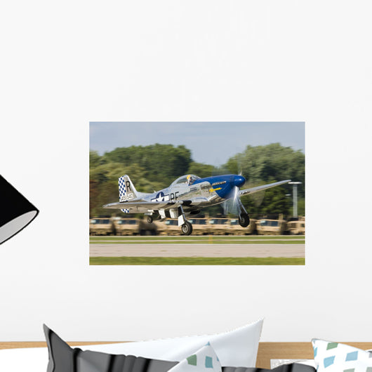 P-51 Mustang Takes off Right Wall Decal