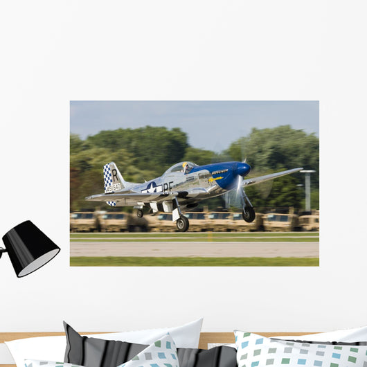 P-51 Mustang Takes off Right Wall Decal