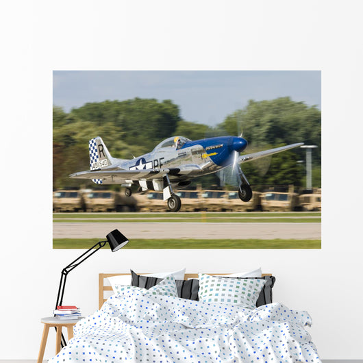 P-51 Mustang Takes off Right Wall Decal