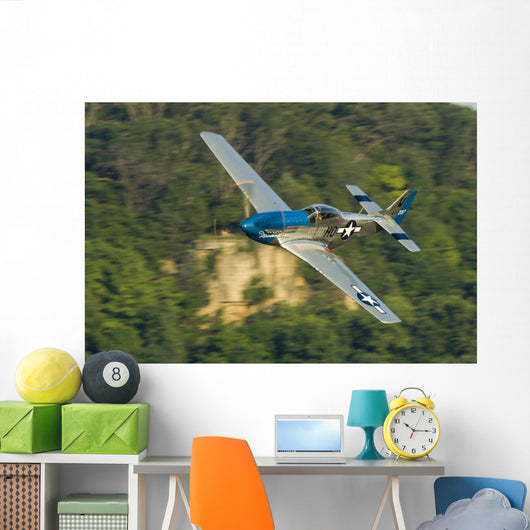 P-51 Mustang Flies Wall Decal