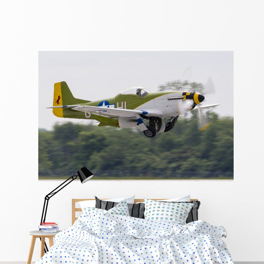 Green P-51 Mustang Takes off Right Side Wall Decal
