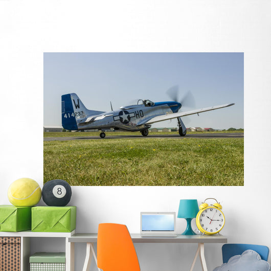 P-51 Mustang Taxiing Waukegan Wall Decal