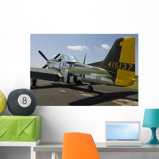 P-51 Mustang Parked Ramp Back Left Wall Decal