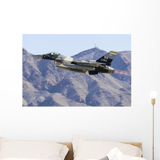 Aggressor F-16 Fighting Falcon In-Flight Wall Decal