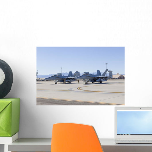Two Us Navy E Wall Decal
