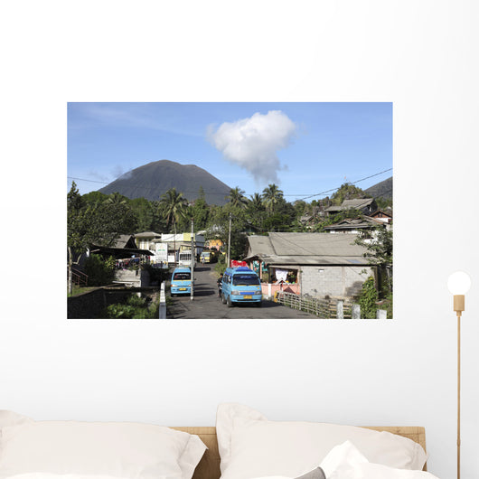 Kinilow Town Foot Lokon-empung Wall Decal