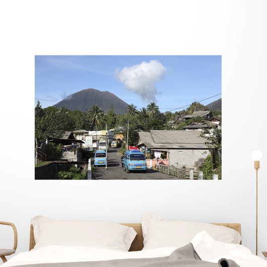 Kinilow Town Foot Lokon-empung Wall Decal
