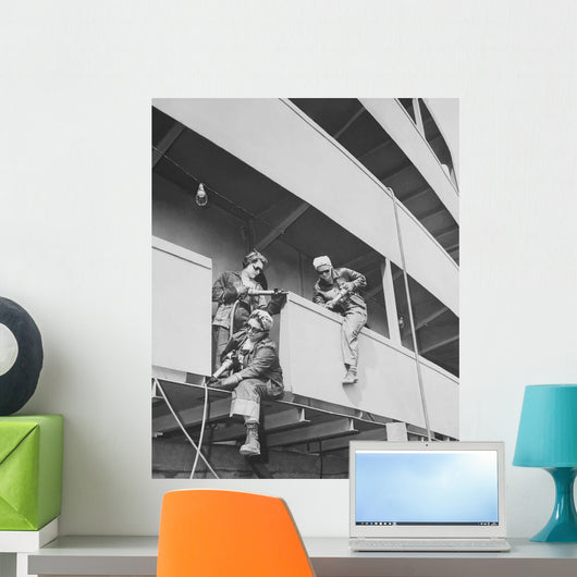 Women War Workers Marinship Wall Decal