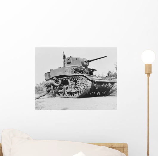 Soldier Places 29 Pound Wall Decal