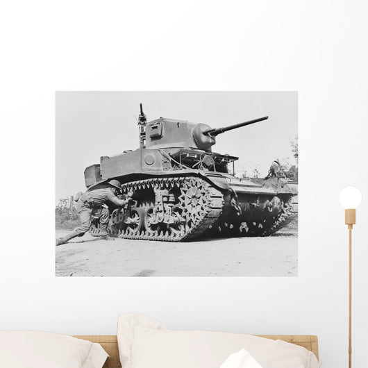 Soldier Places 29 Pound Wall Decal