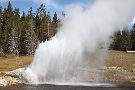 Riverside Geyser Erupting Upper Wall Decal Design 2