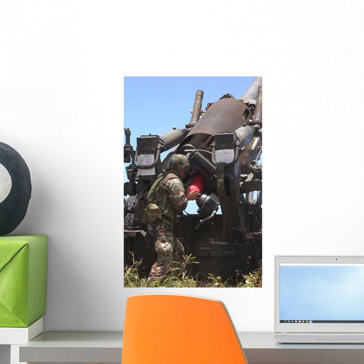 Soldier Loads Charge round Wall Decal