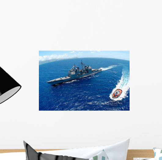 Guided-missile Cruiser Uss Vincennes Wall Decal