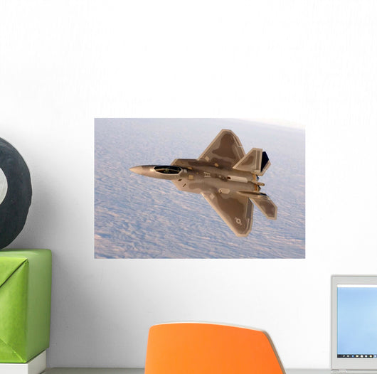 F-22a Raptor Aggressively Banks Wall Decal