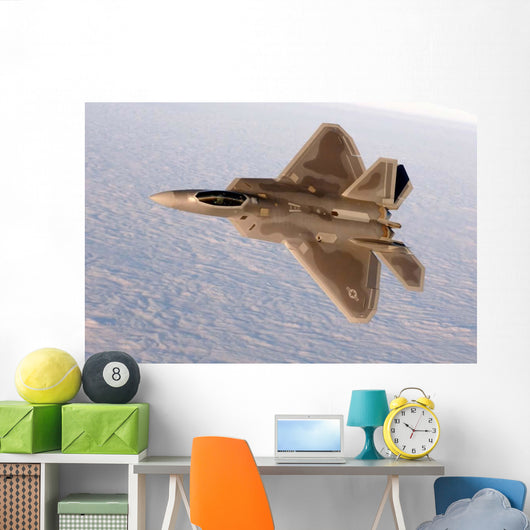 F-22a Raptor Aggressively Banks Wall Decal