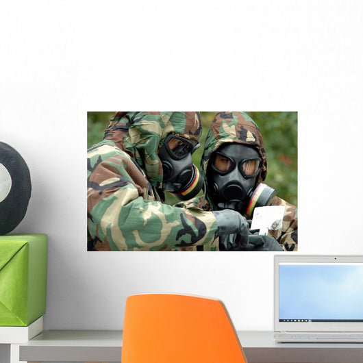Explosive Ordnance Technicians Run Wall Decal