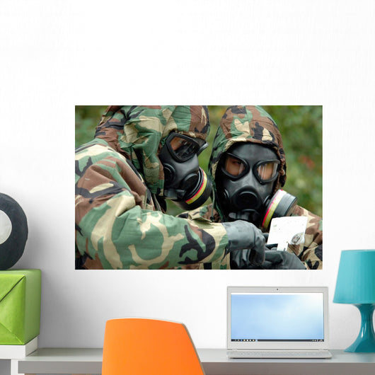 Explosive Ordnance Technicians Run Wall Decal