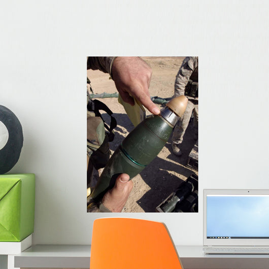 Squad Leader Points to Wall Decal
