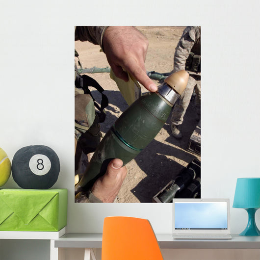 Squad Leader Points to Wall Decal