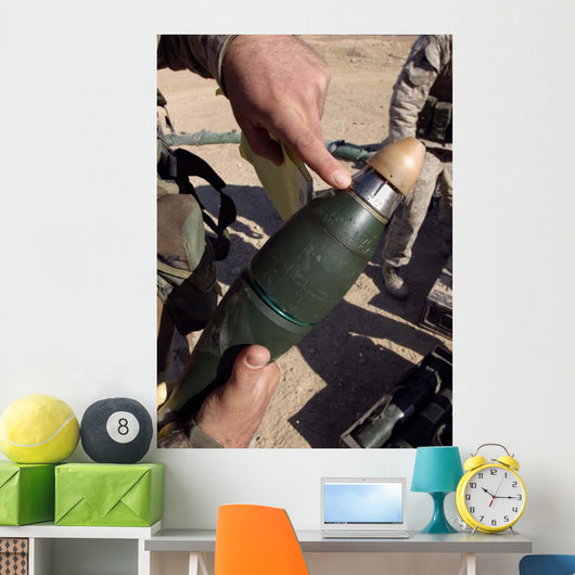 Squad Leader Points to Wall Decal