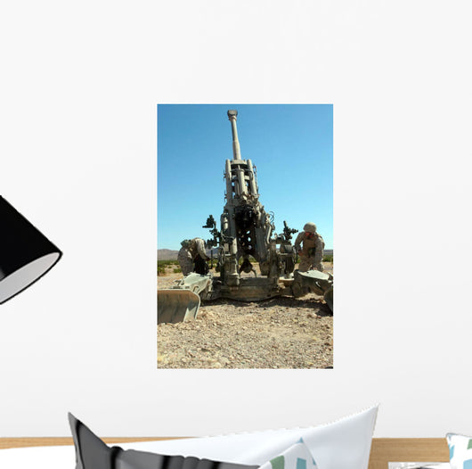 Artillerymen Manning M777 Lightweight Wall Decal